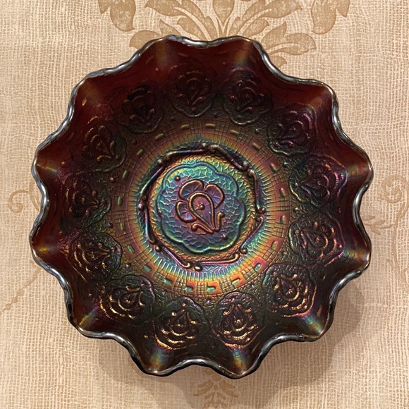 🖤 Vintage Fenton Black Amethyst Carnival Glass Bowl - Picture 2 of 6